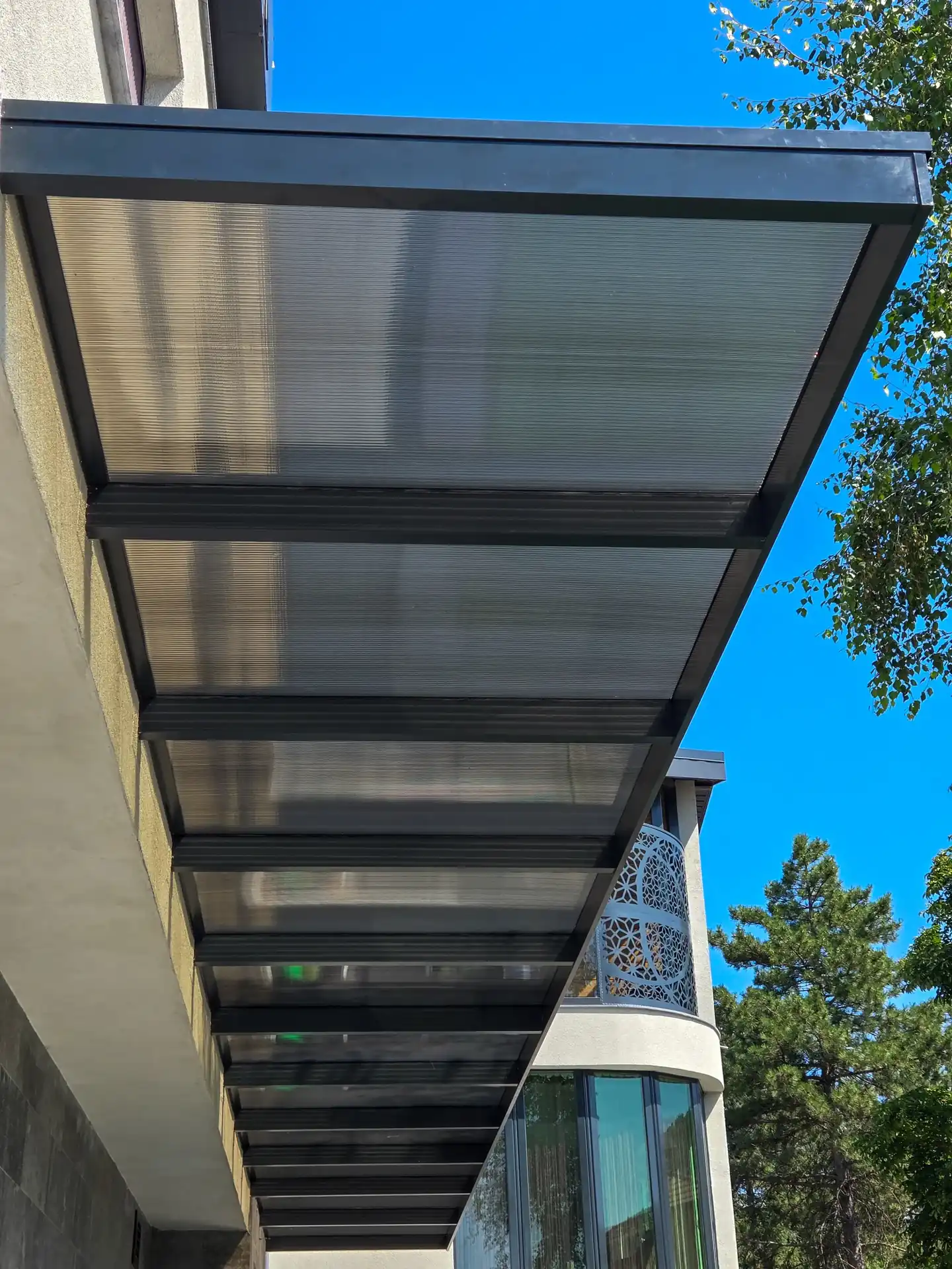 Tettoia autoportante in alluminio — 1